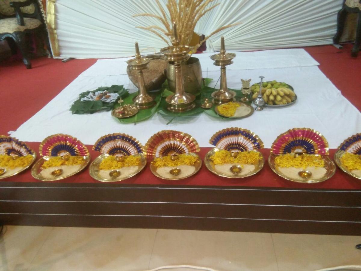 Lalitha Inn กูรูวาเยอร์ ภายนอก รูปภาพ