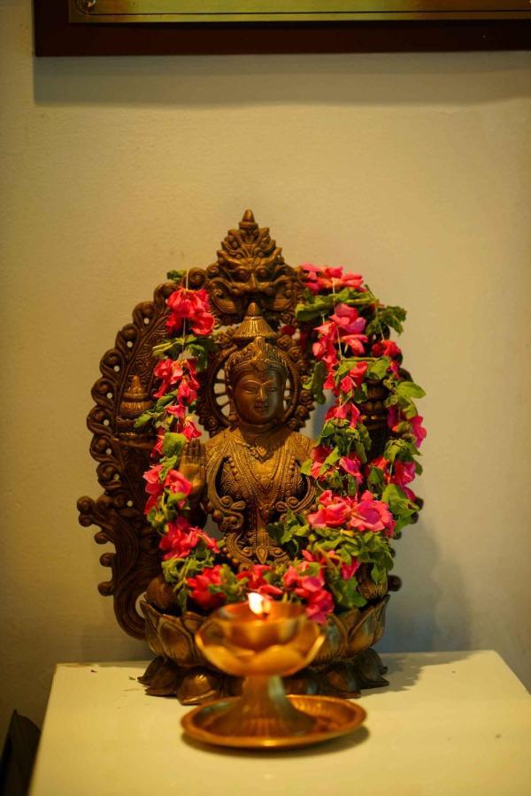 Lalitha Inn กูรูวาเยอร์ ภายนอก รูปภาพ